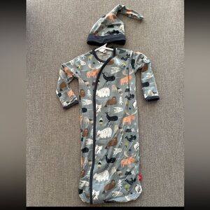 Magnetic Me Gray and Multicolor Kids Matching Set